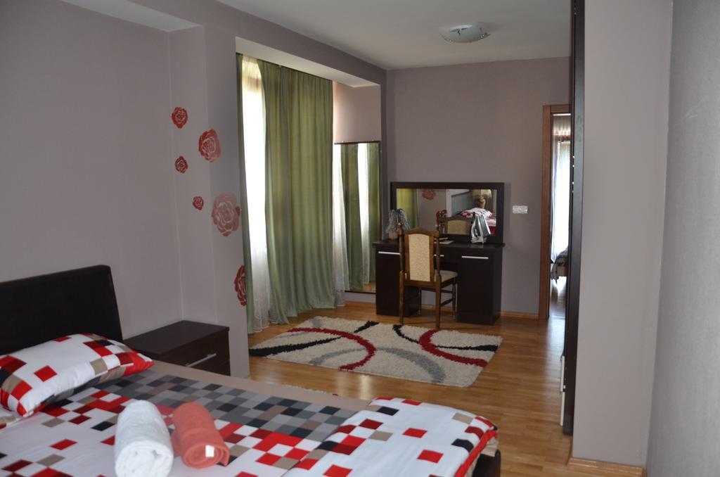 Villa Caci Ohrid Extérieur photo
